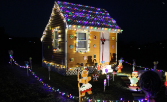A-Heritage-Christmas-Light-Up-Lanesville-e1634742374690